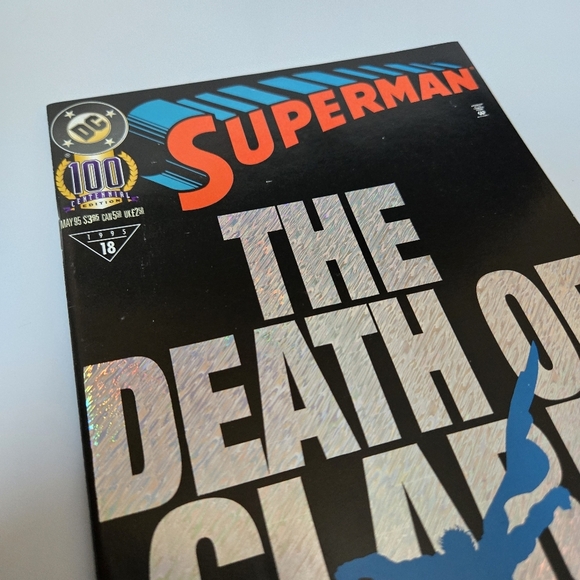 Dc Comics -'Superman Comic: The Death of Clark Kent - Picture 2 of 6